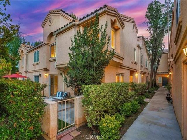 Townhouse for sale in Stevenson Ranch, California
