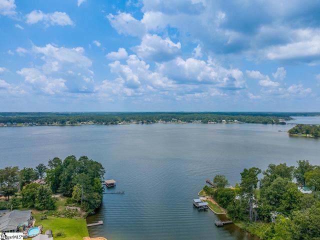 House for sale in Cross Hill, South Carolina