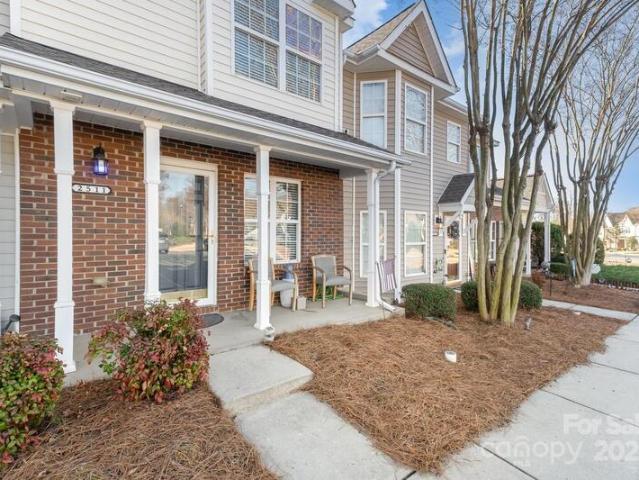 Townhouse for sale in Concord