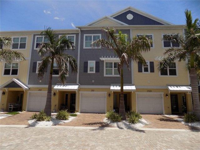 Townhouse for sale in Indian Rocks Beach, Florida