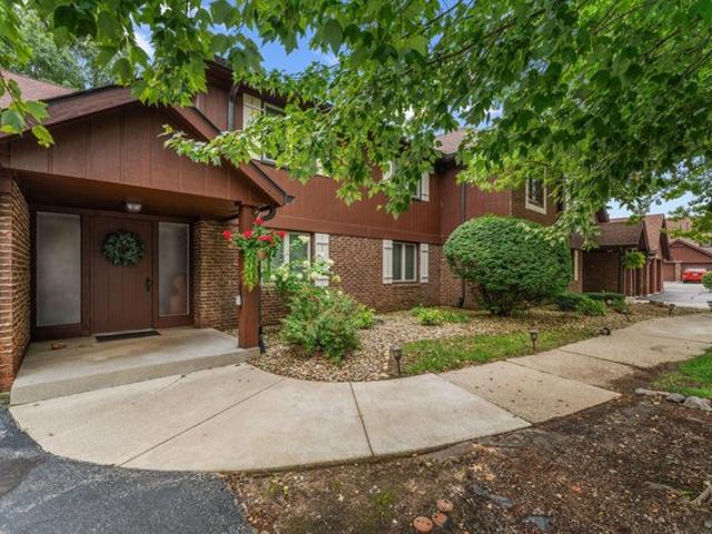 Condo for sale in Crown Point, Indiana