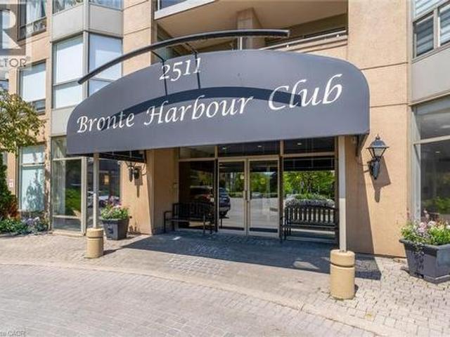 Condo for sale in Oakville, Ontario