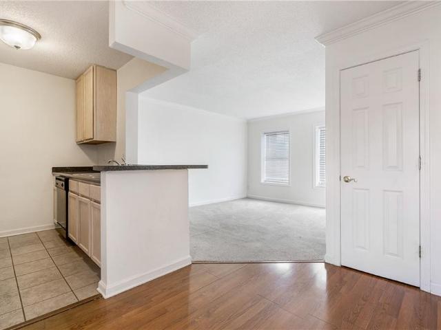 Condo for sale in Metairie, Louisiana