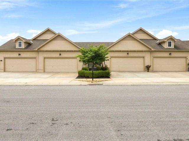 Townhouse for sale in Kansas City, Missouri