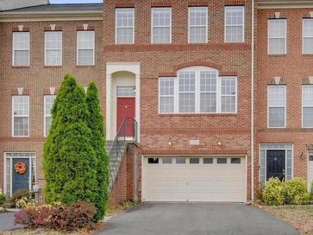 Townhouse for sale in Virginia