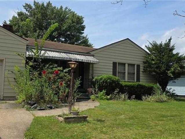 House for sale in Youngstown, Ohio