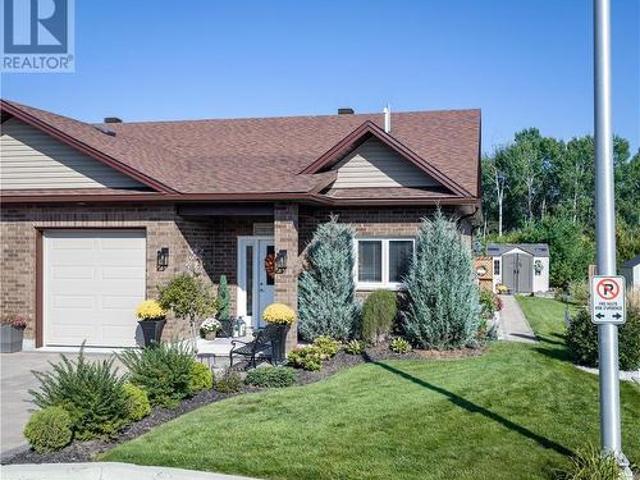 Condo for sale in Wanup, Ontario