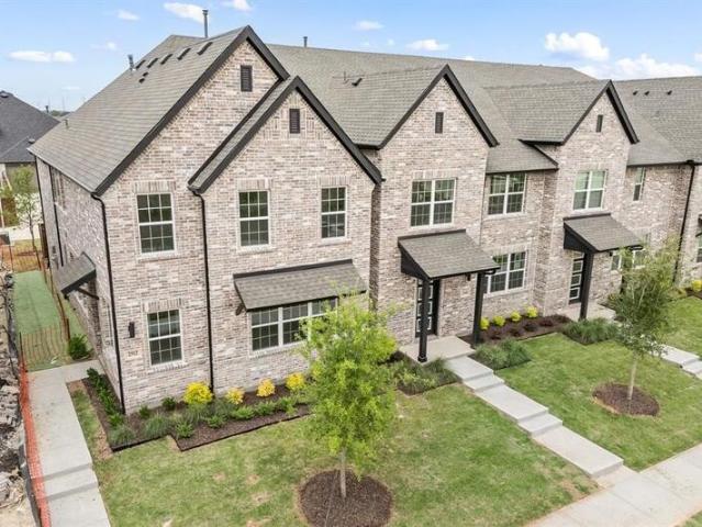 Townhouse for sale in Mckinney