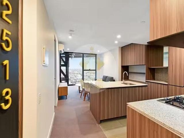 Apartment for rent in Carlton