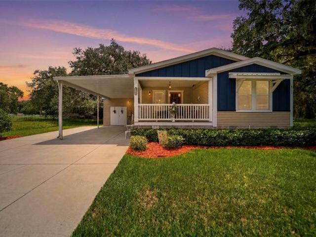 House for sale in Astatula, Florida