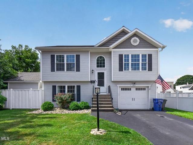 House for sale in City of Watervliet, Albany County