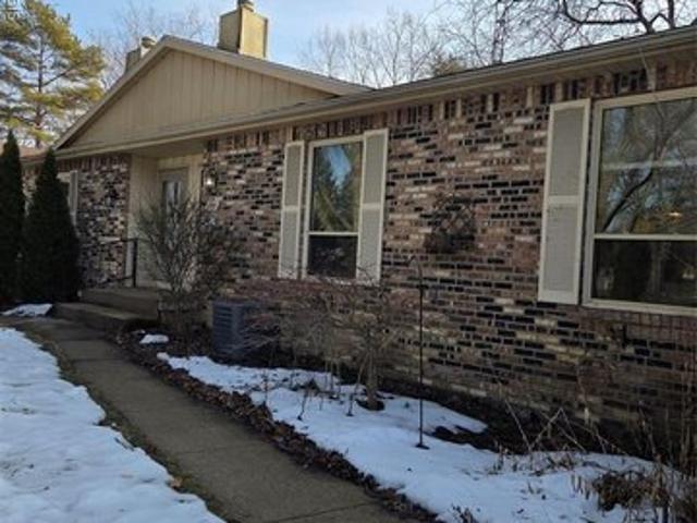 Townhouse for sale in Fenton, Michigan