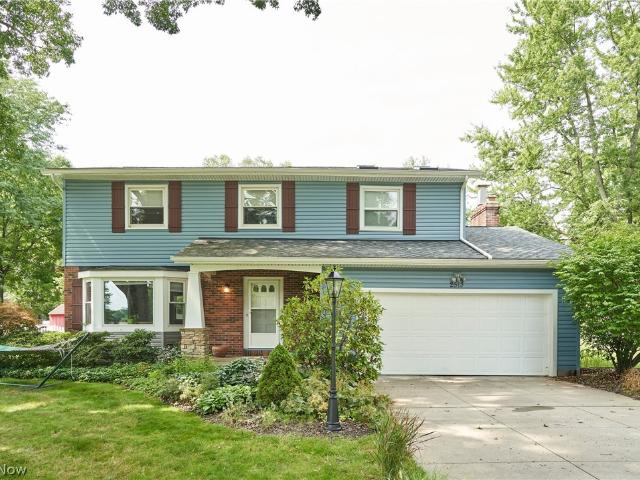 House for sale in Summit, Ohio