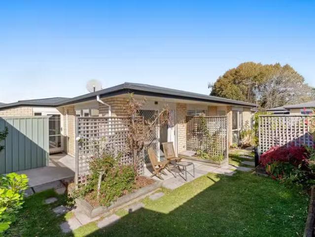 House for sale in Hillmorton, Canterbury