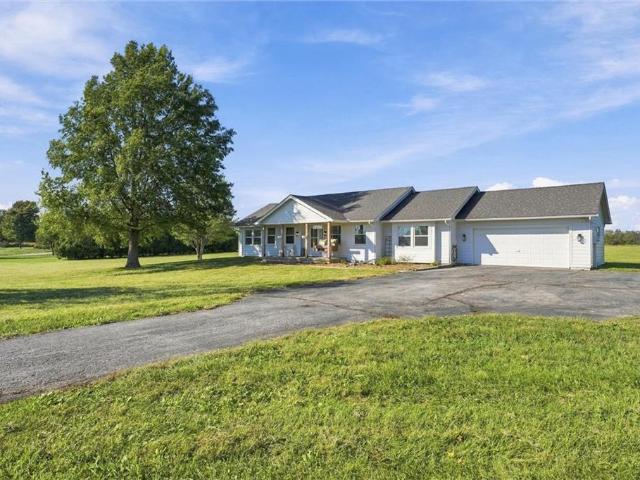 House for sale in Paola, Miami County