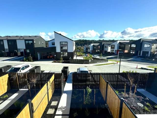 Townhouse for sale in Paremoremo, Oroua County