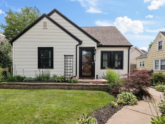 House for sale in Moline, Illinois