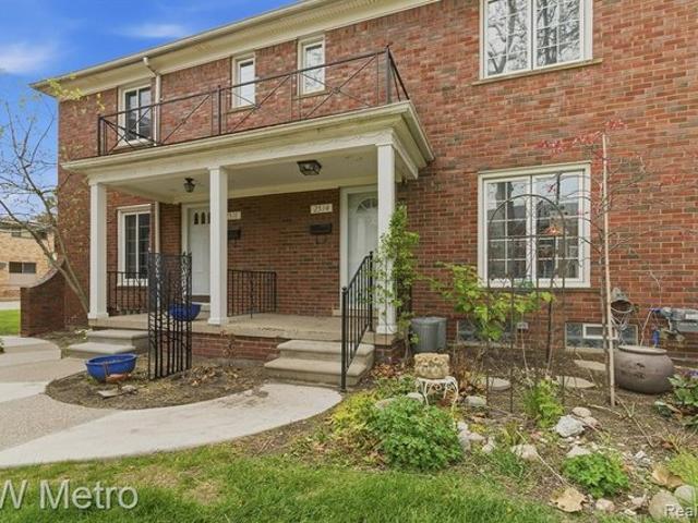 Townhouse for sale in Royal Oak, Michigan