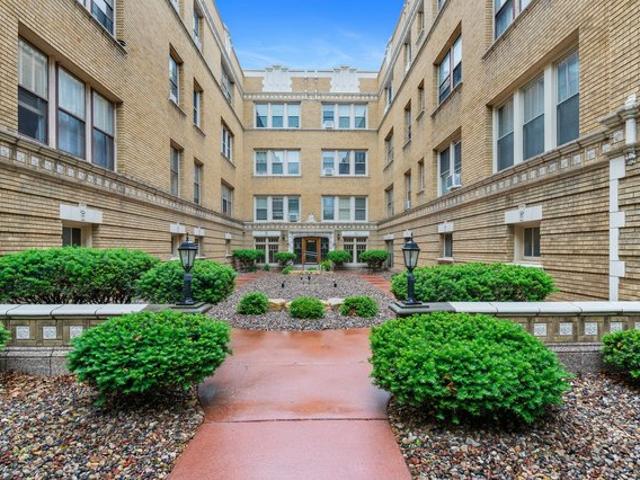 Condo for sale in Davenport, Iowa