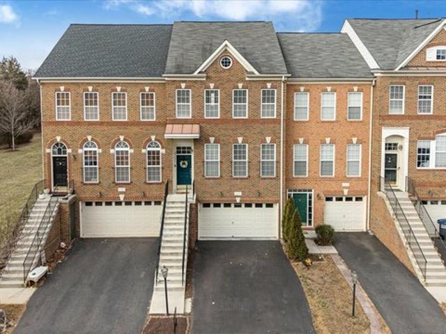 Townhouse for sale in Virginia
