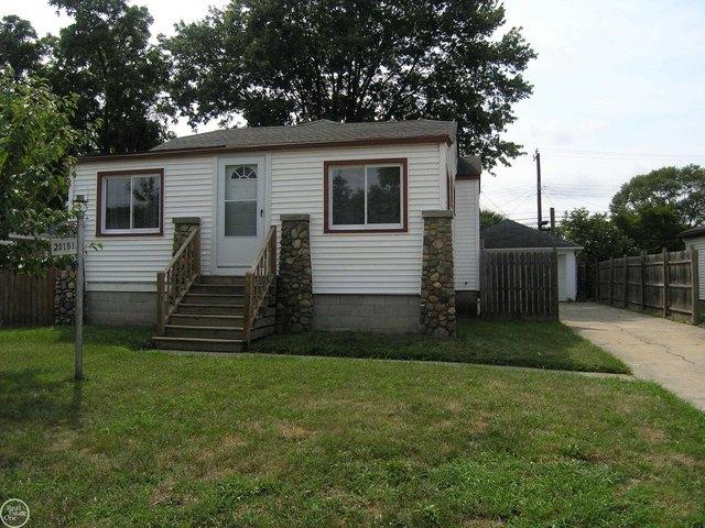 House for sale in Roseville, Michigan