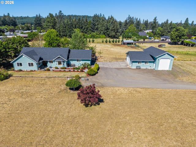 House for sale in Veneta, Lane County