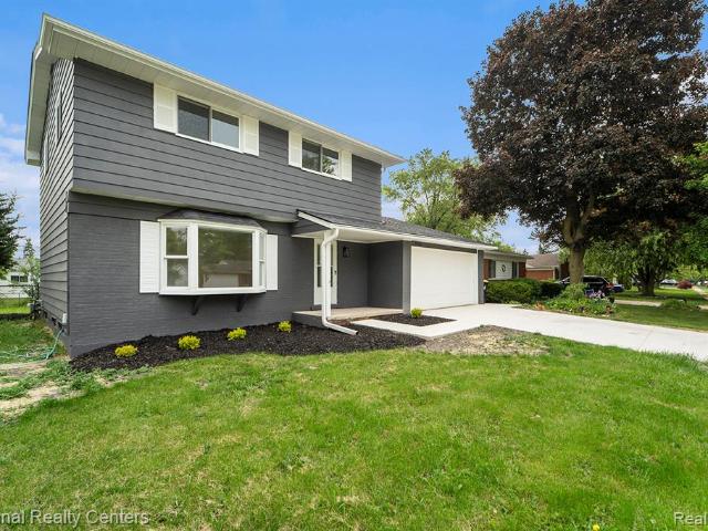 House for sale in Auburn Hills
