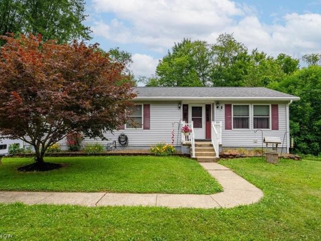 House for sale in Summit, Ohio