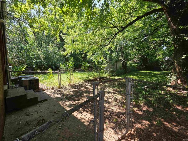 House for sale in Evansville, Indiana