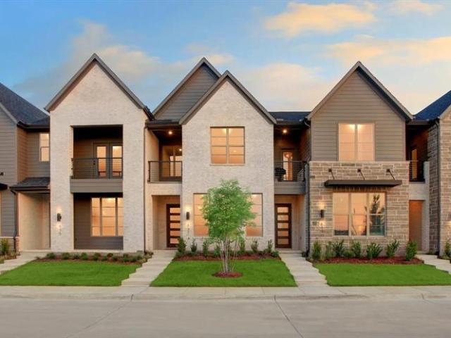 Townhouse for sale in Allen, Texas