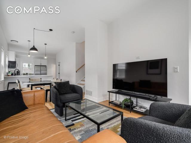 Property for rent in Chicago Park, Illinois