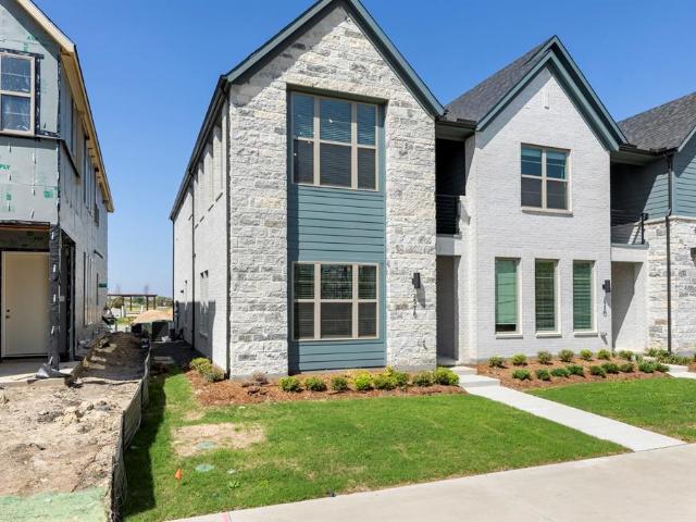 Townhouse for sale in Allen, Texas