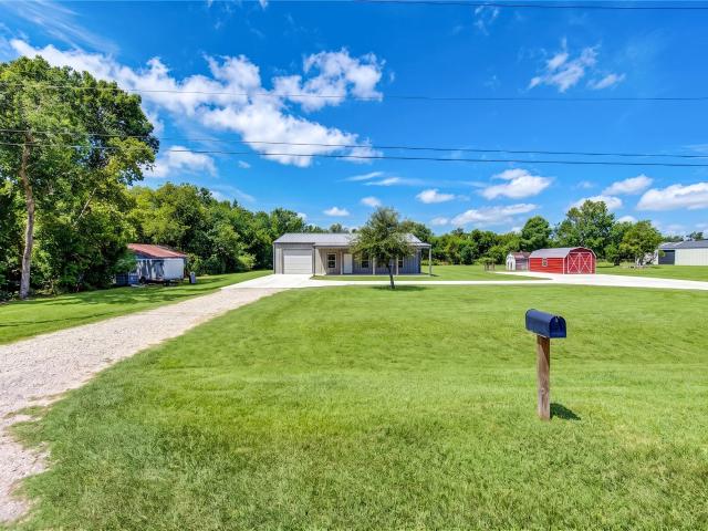 House for sale in Liverpool, Texas