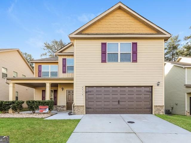 House for sale in Fairburn, Georgia