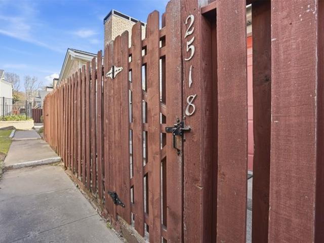 Condo for sale in Bedford, Texas