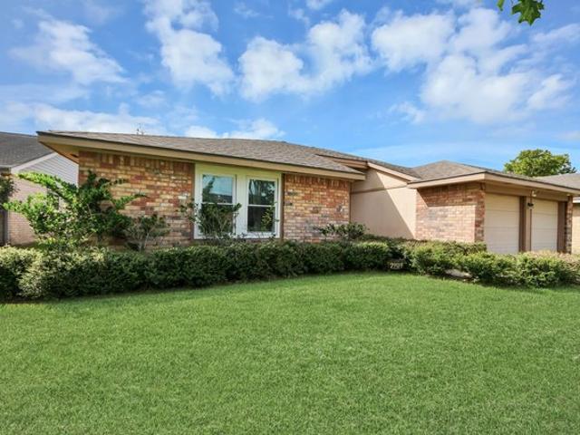House for sale in Friendswood, Texas