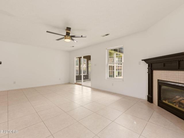 House for sale in Oak Grove Heights, Knoxville