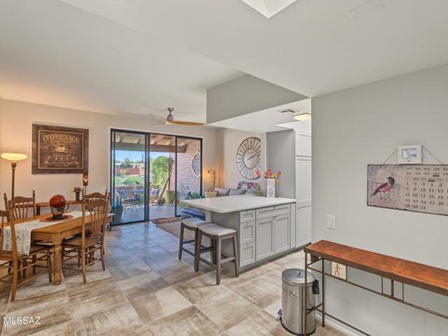 Townhouse for sale in Green Valley, Pima County