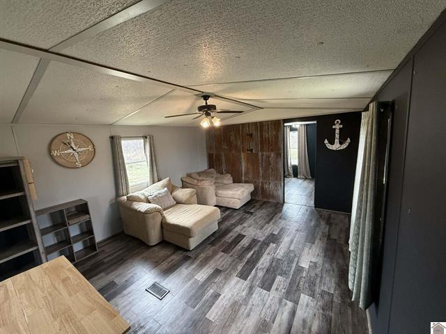 House for sale in Wickliffe, Kentucky