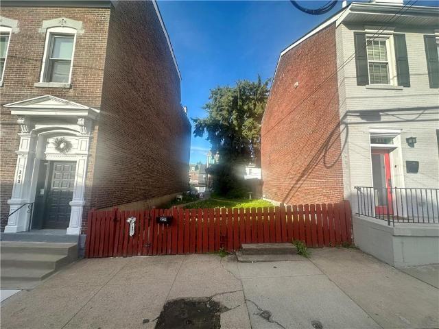 Property for sale in Pittsburg, Pennsylvania