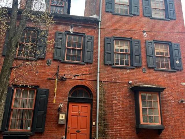 Townhouse for sale in Philadelphia, Pennsylvania