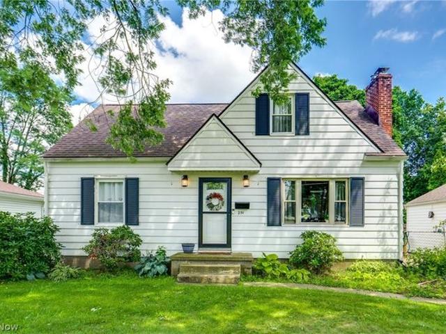 House for sale in Summit, Ohio