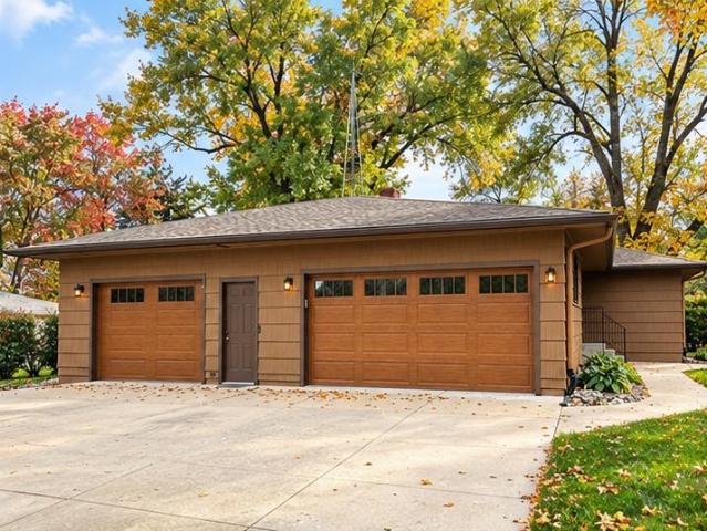 House for sale in Winsted, McLeod County