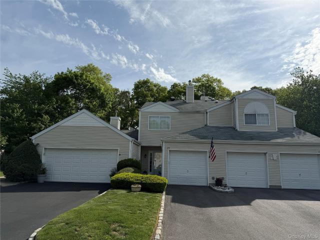 Condo for sale in Centereach, New York