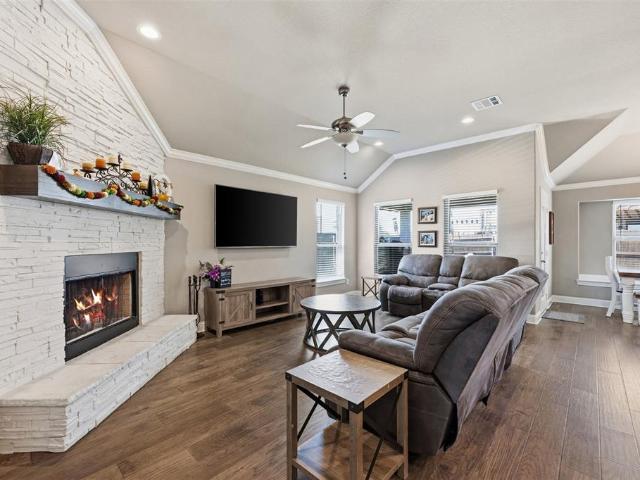 House for sale in Ellis, Texas