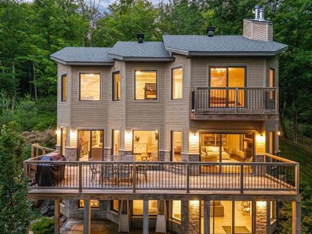 House for sale in Memphrémagog, Quebec