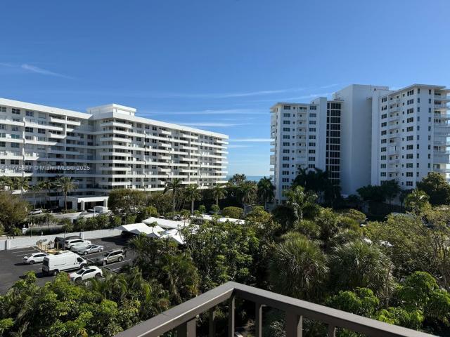 Apartment for rent in Key Biscayne