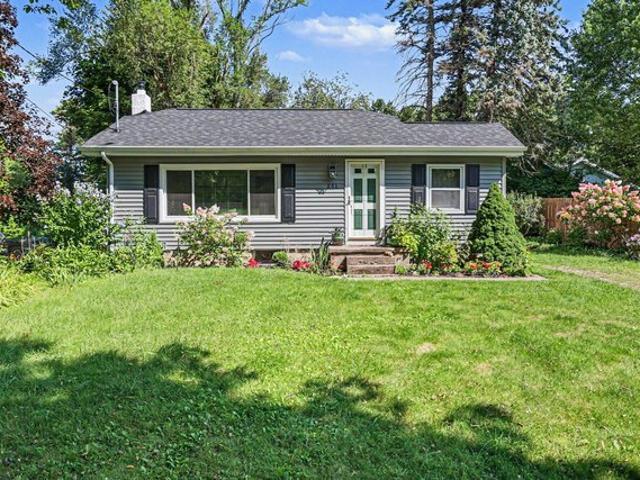 House for sale in Battle Creek, Calhoun County