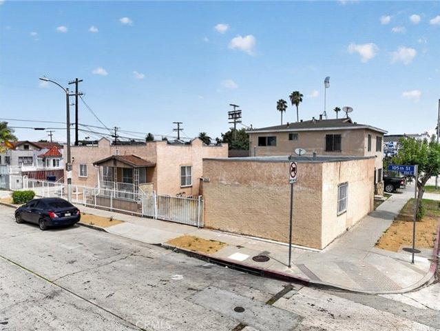 House for sale in Canoga Park, California