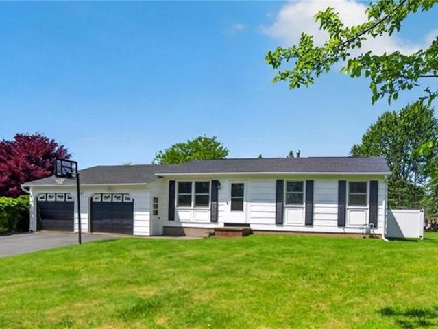 House for sale in Macedon, New York